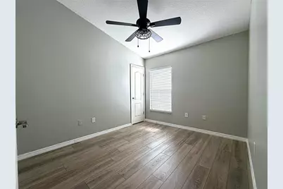 31203 Flannery Court, Wesley Chapel, FL 33543 - Photo 11