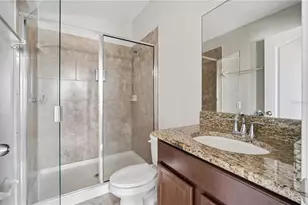 1827 Harbour Blue St, Ruskin, FL 33570 - Photo 17