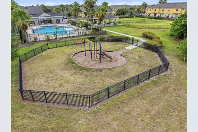 1827 Harbour Blue Street, Ruskin, FL 33570 - Photo 25