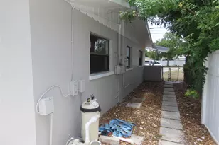 1743 Sunset Point Rd, Clearwater, FL 33755 - Photo 25