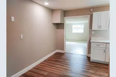 803 Valencia Road, Plant City, FL 33563 - Photo 9