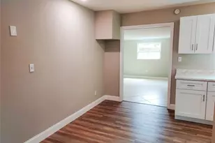 803 Valencia Rd, Plant City, FL 33563 - Photo 9