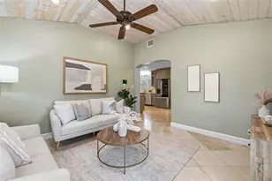 101 26th Ave NE, Saint Petersburg, FL 33704 - Photo 23