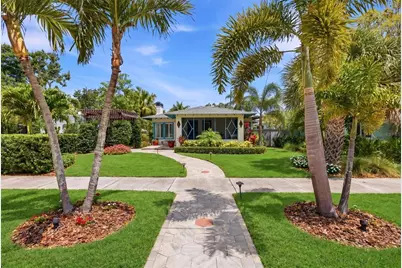 101 26th Avenue NE, Saint Petersburg, FL 33704 - Photo 1