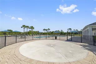 5453 Suncatcher Dr, Wesley Chapel, FL 33545 - Photo 41