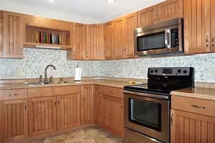 4334 Tahitian Gardens Cir, Holiday, FL 34691 - Photo 5
