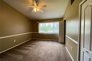 30305 Lacledes Ln, Wesley Chapel, FL 33543 - Photo 13