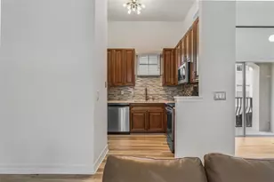501 Knights Run Ave, Tampa, FL 33602 - Photo 17