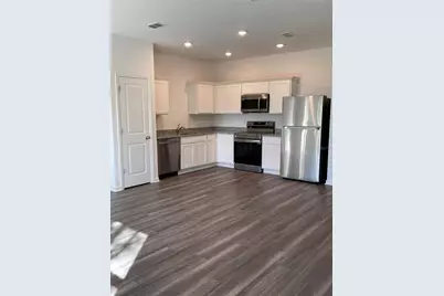 6163 Daerr Ridge Street, Zephyrhills, FL 33542 - Photo 5