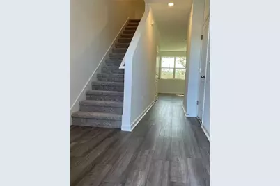 6163 Daerr Ridge Street, Zephyrhills, FL 33542 - Photo 3