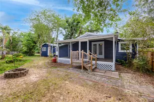 7134 Lauder Pl, Tampa, FL 33617 - Photo 9