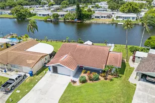 4145 Star Island Dr, Holiday, FL 34691 - Photo 31