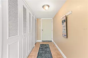 400 Island Way, Clearwater Beach, FL 33767 - Photo 5