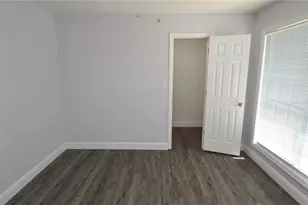8633 Fancy Finch Dr, Tampa, FL 33614 - Photo 43