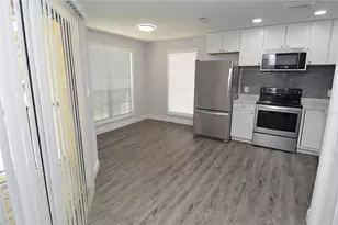 8633 Fancy Finch Dr, Tampa, FL 33614 - Photo 7