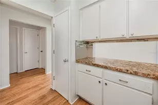 4340 37th St S, Saint Petersburg, FL 33711 - Photo 15
