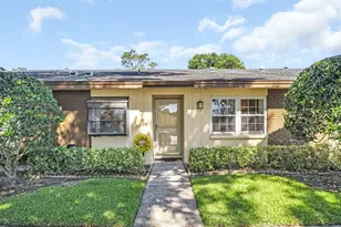 860 MacLaren Dr N, Palm Harbor, FL 34684 - Photo 1