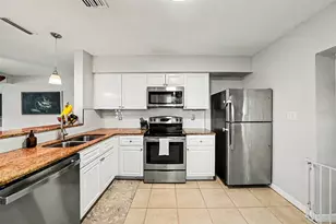 3901 13th Ave N, Saint Petersburg, FL 33713 - Photo 19