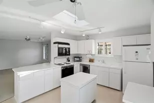 110 Georgia Ave Ave, Crystal Beach, FL 34681 - Photo 19
