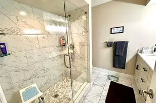 2020 Shangrila Dr, Clearwater, FL 33763 - Photo 13