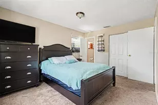 10108 Alambra Ave, Tampa, FL 33619 - Photo 17