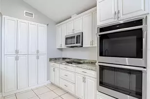 16206 Fantasia Dr, Tampa, FL 33624 - Photo 27
