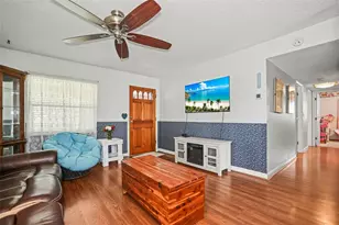 1613 Greenwood Dr, Dunedin, FL 34698 - Photo 9