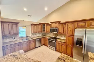 1542 Saddlehorn Dr, Lakeland, FL 33810 - Photo 7