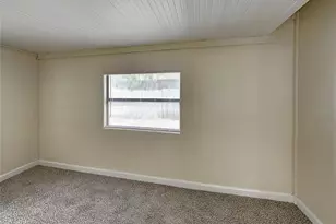 9515 Letterstone Ct, Tampa, FL 33615 - Photo 15