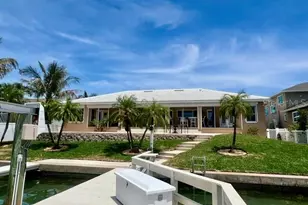 120 9th St E, Tierra Verde, FL 33715 - Photo 47