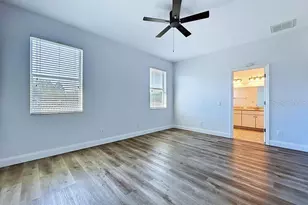 10662 Pictorial Park Dr, Tampa, FL 33647 - Photo 13