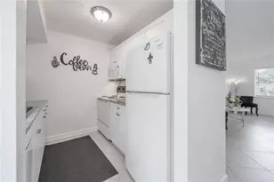 3206 W Azeele St, Tampa, FL 33609 - Photo 11