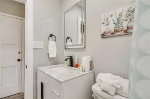 2901 70th St N, Saint Petersburg, FL 33710 - Photo 15