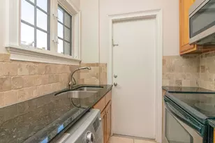 2117 W Dekle Ave, Tampa, FL 33606 - Photo 5