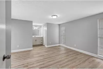 10215 Cutten Green Court, Tampa, FL 33615 - Photo 17