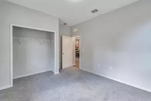 987 12th Ave S, Saint Petersburg, FL 33705 - Photo 11