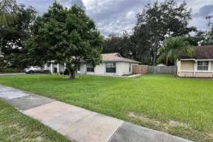 14216 Briarthorn Dr, Tampa, FL 33625 - Photo 5