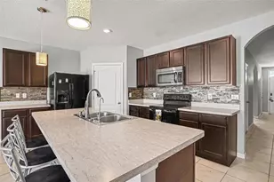 911 Waterville Dr, Auburndale, FL 33823 - Photo 7