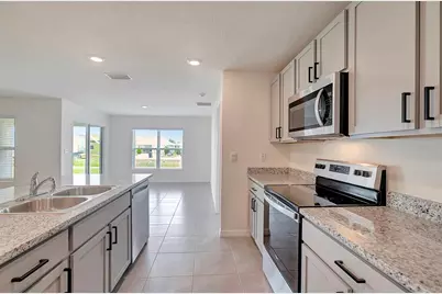 810 Ace Outlaw Avenue, Ruskin, FL 33570 - Photo 17