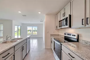 810 Ace Outlaw Ave, Ruskin, FL 33570 - Photo 17