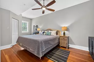 210 22nd Ave NE, Saint Petersburg, FL 33704 - Photo 19