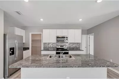 17038 Wave Tressle Place, Wimauma, FL 33598 - Photo 15