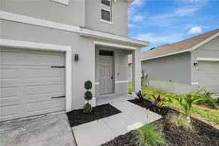 17038 Wave Tressle Pl, Wimauma, FL 33598 - Photo 5
