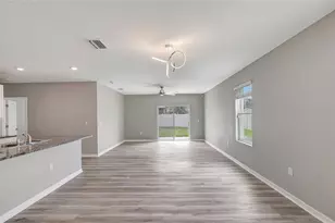 17038 Wave Tressle Pl, Wimauma, FL 33598 - Photo 13