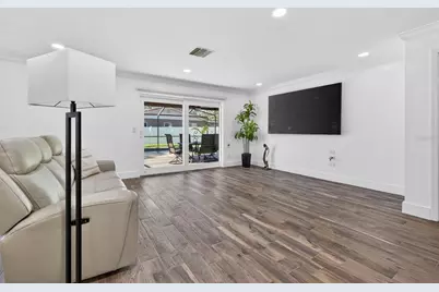1501 N Dakota Avenue NE, Saint Petersburg, FL 33703 - Photo 17
