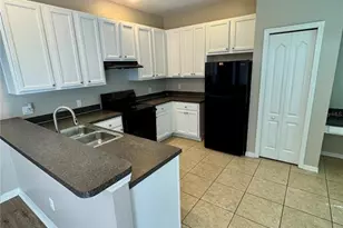 1837 Atlantic Dr, Ruskin, FL 33570 - Photo 9