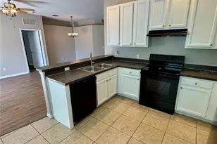 1837 Atlantic Dr, Ruskin, FL 33570 - Photo 7