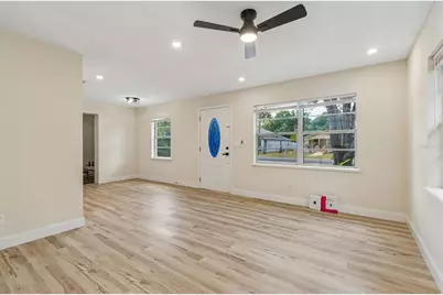1105 W Yukon Street, Tampa, FL 33604 - Photo 9