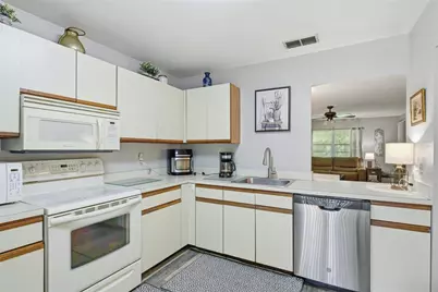 4041 Arrowwood Court #4041, Palm Harbor, FL 34684 - Photo 11