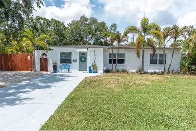 1237 57th Avenue N, Saint Petersburg, FL 33703 - Photo 1